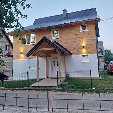 Rent A House - "Laki" Žabljak Exterior foto